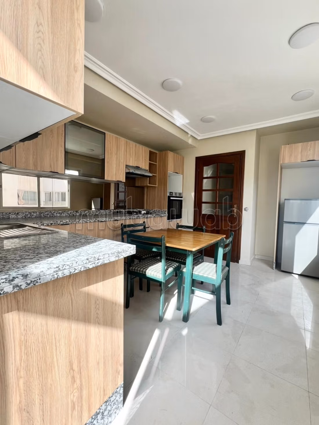 À Louer – Appartement 210 m² – Quartier Racine — 6