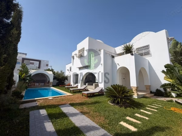 À Vendre Villa S4 avec piscine à Hammamet Ribat