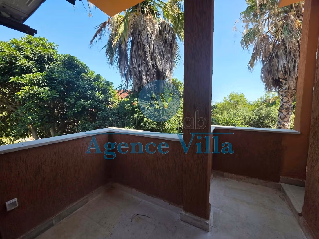 For rent - Renovated S2 apartment with unobstructed view