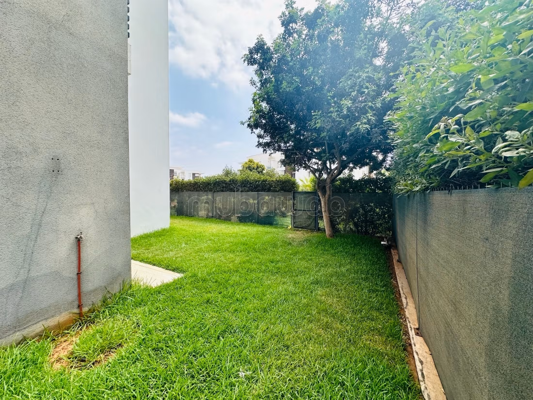 Appartement de Prestige en Rez de Jardin avec Jardin Privatif