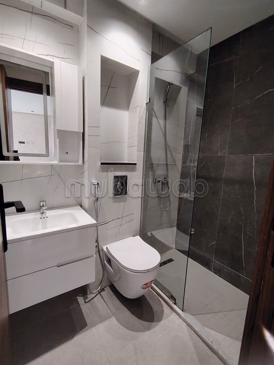 Appartement 40 m² f Hermitage — 4