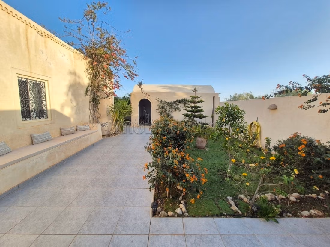 A Vendre Superbe Villa S4 avec piscine à Mellita