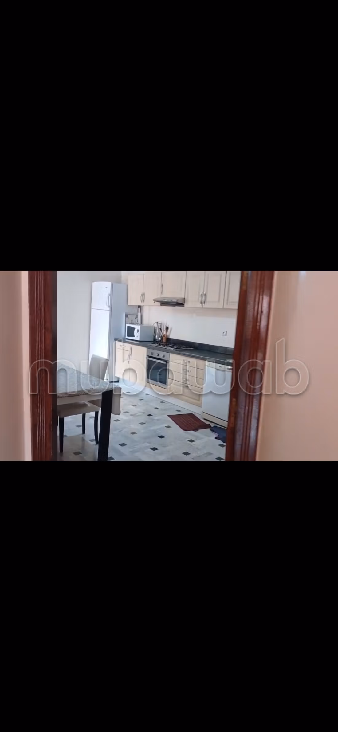 Appartement à louer à Guéliz. 
Surface de 90 m². 
Meublé — 4