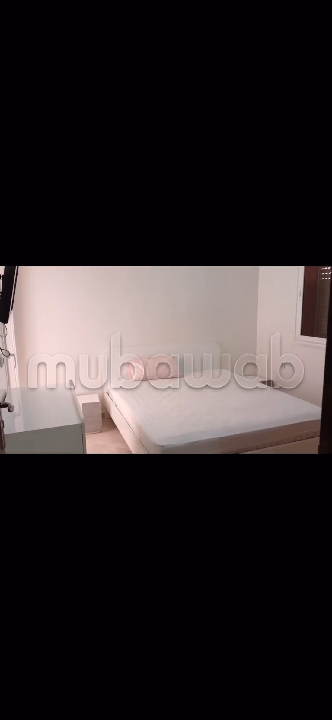 Appartement à louer à Guéliz. 
Surface de 90 m². 
Meublé — 6