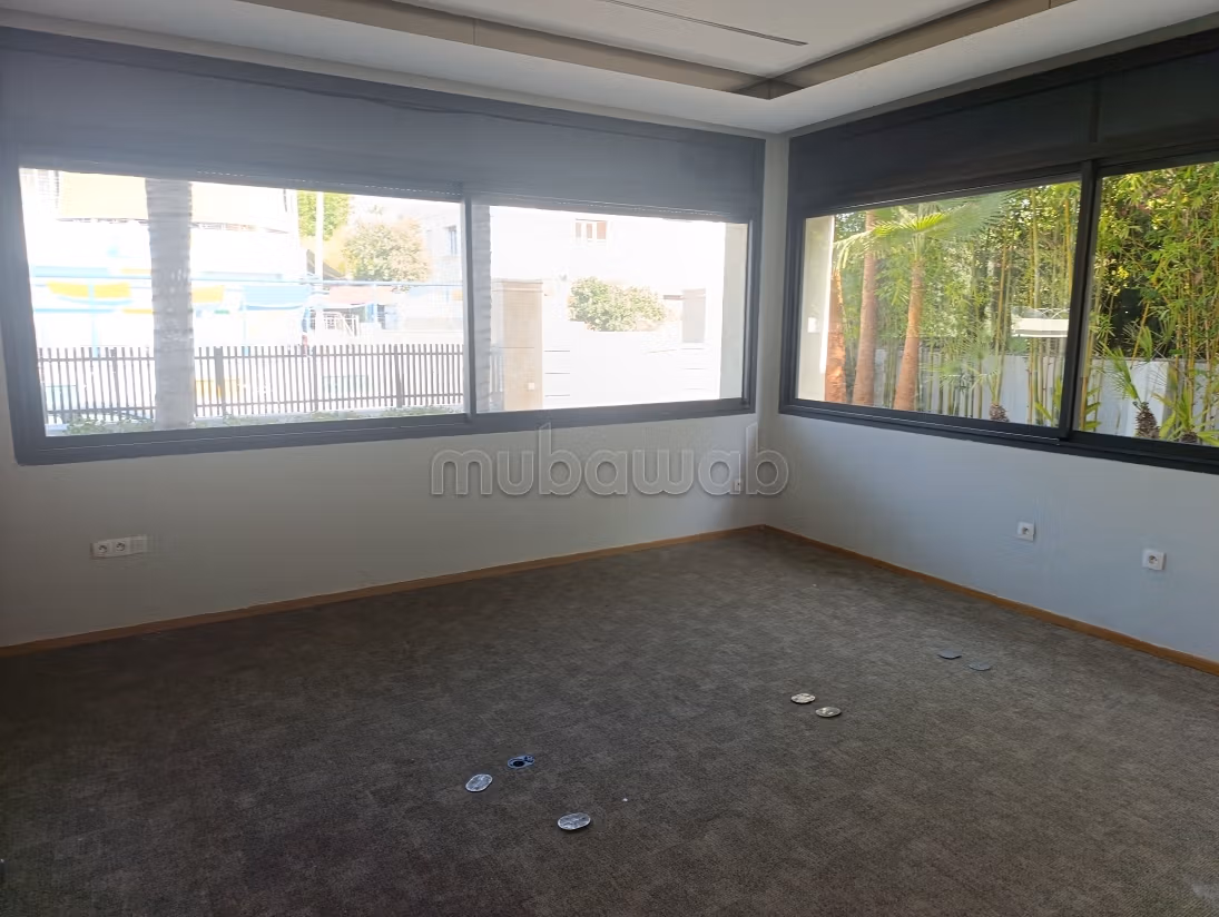 Location villa usage professionnel 859m² 
Rabat Sou