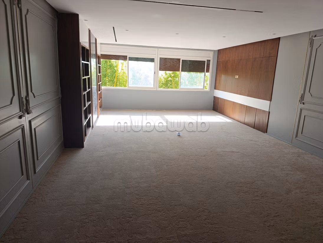 Location villa usage professionnel 859m² 
Rabat Sou