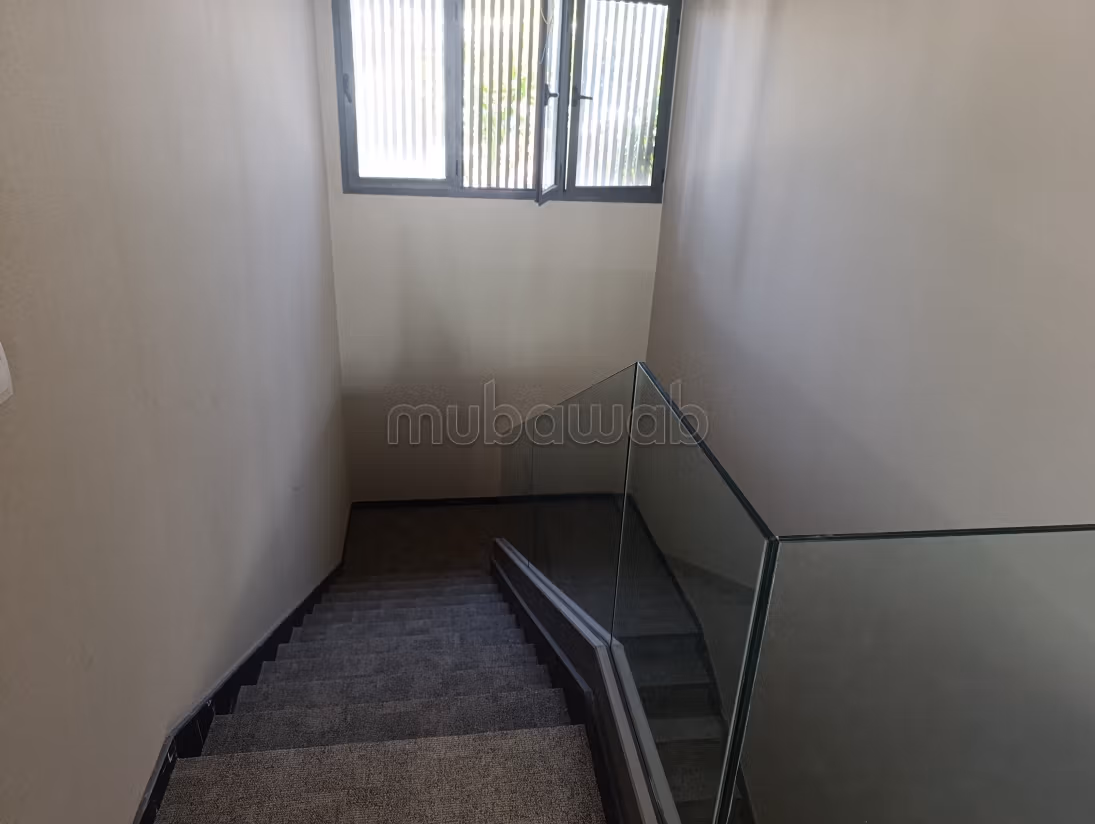 Location villa usage professionnel 859m² 
Rabat Sou