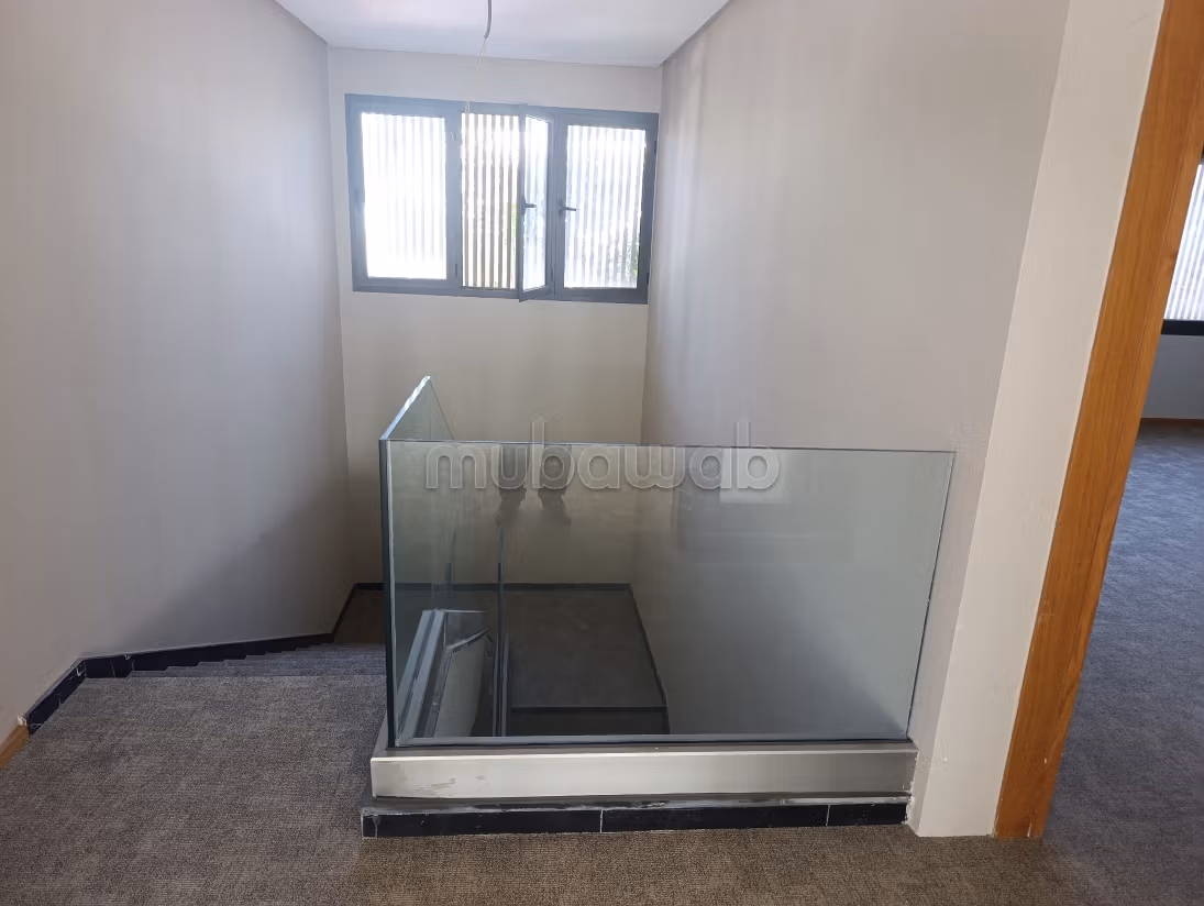 Location villa usage professionnel 859m² 
Rabat Sou