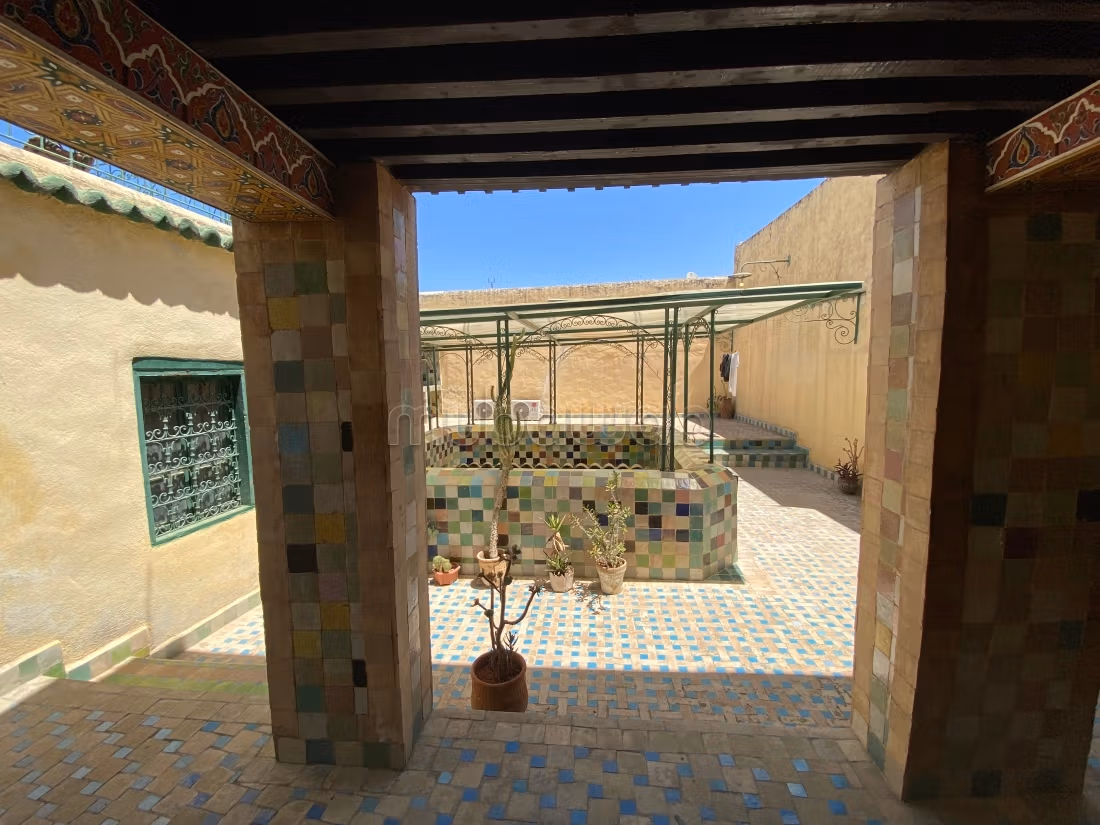 Dar avec une splendide terasse, maison d’hôtes,