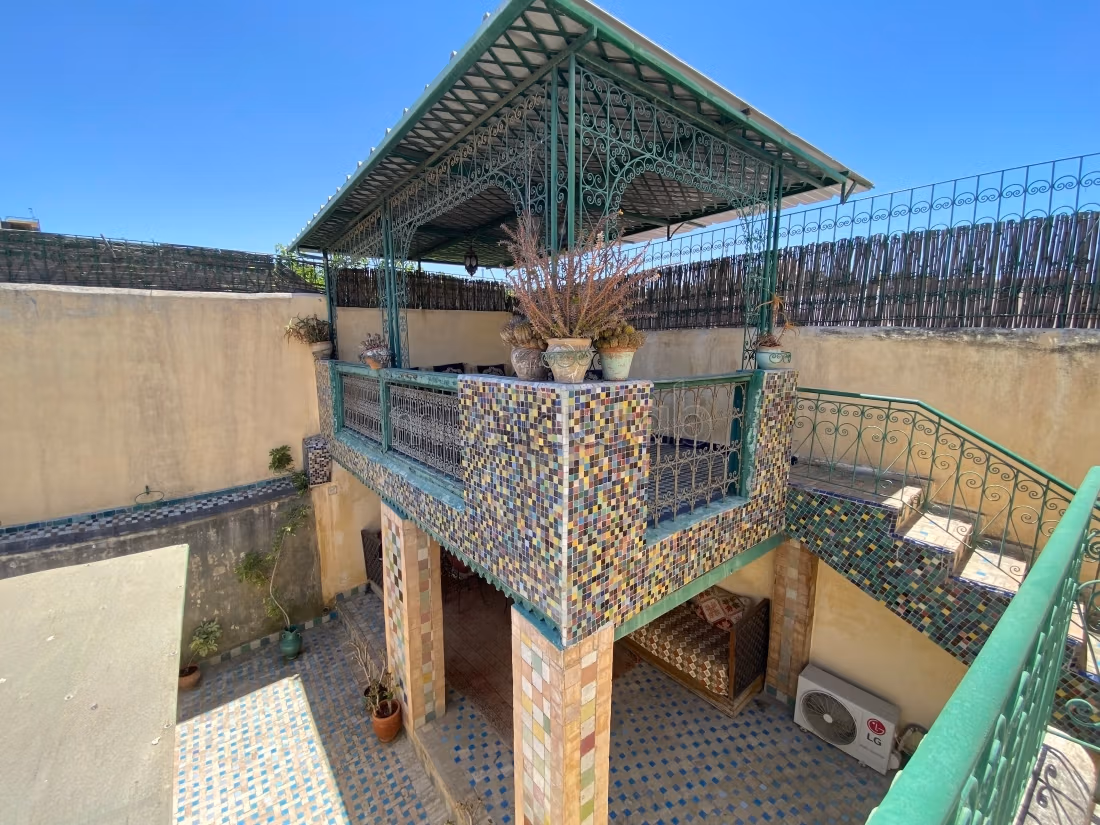 Dar avec une splendide terasse, maison d’hôtes,