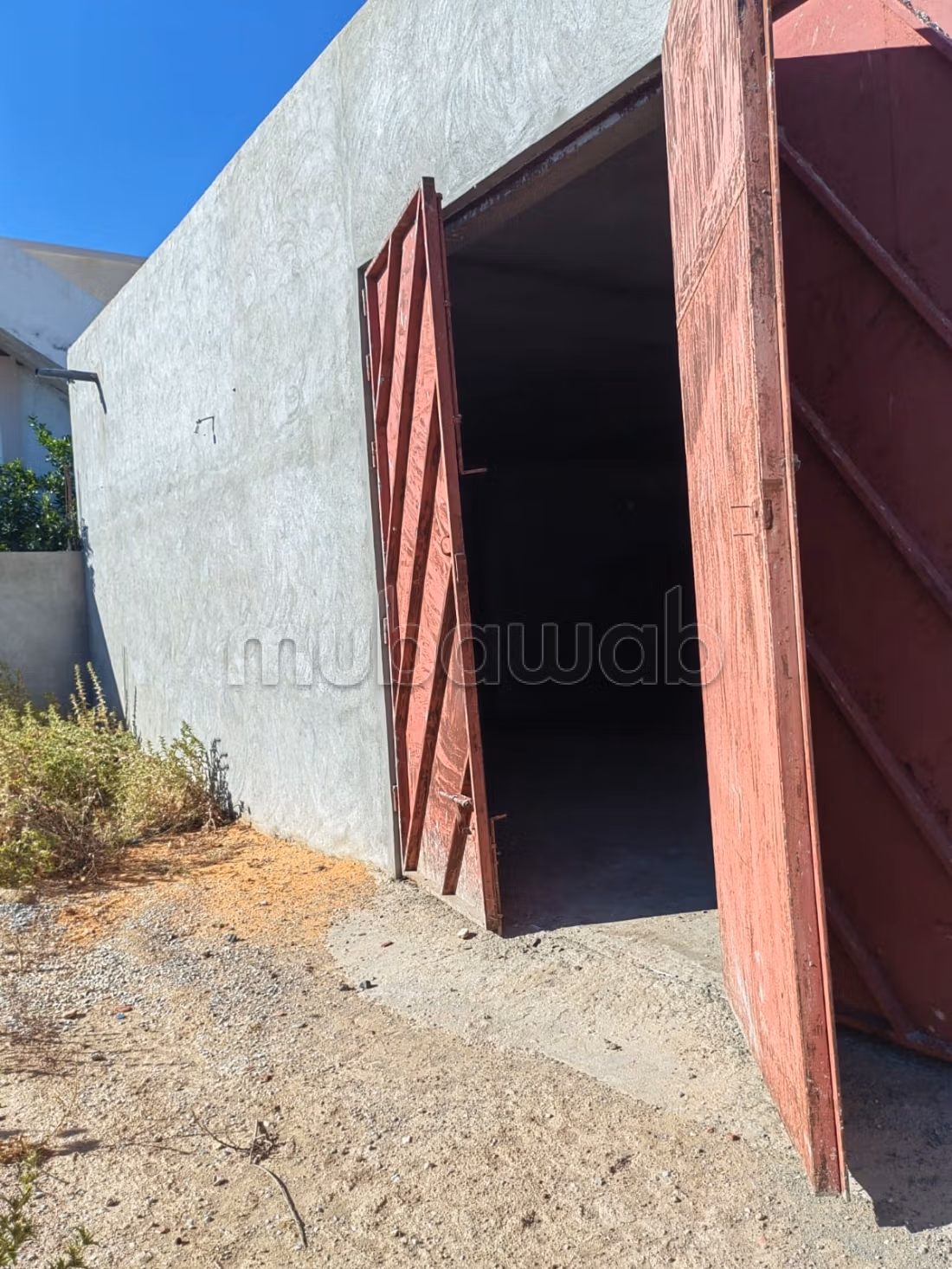 Grand depot e terreno a Slouguia, Testour