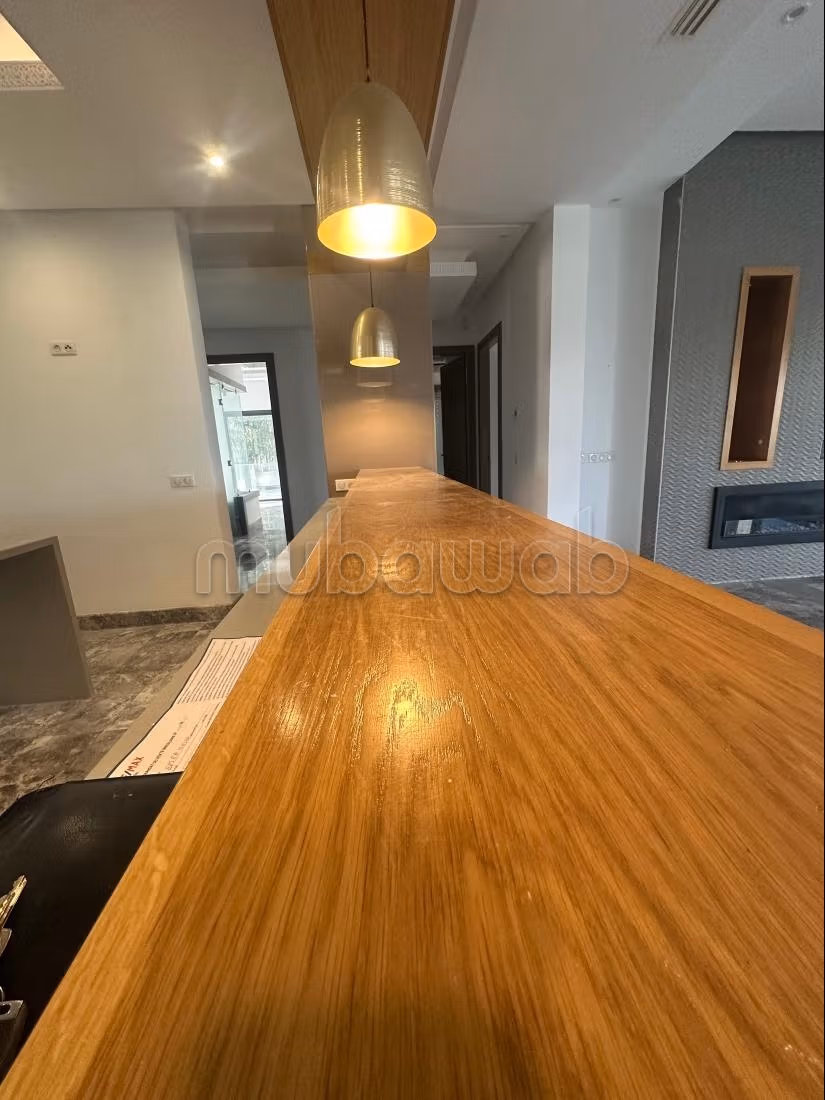 À vendre Penthouse S3 avec piscine au Lac 2