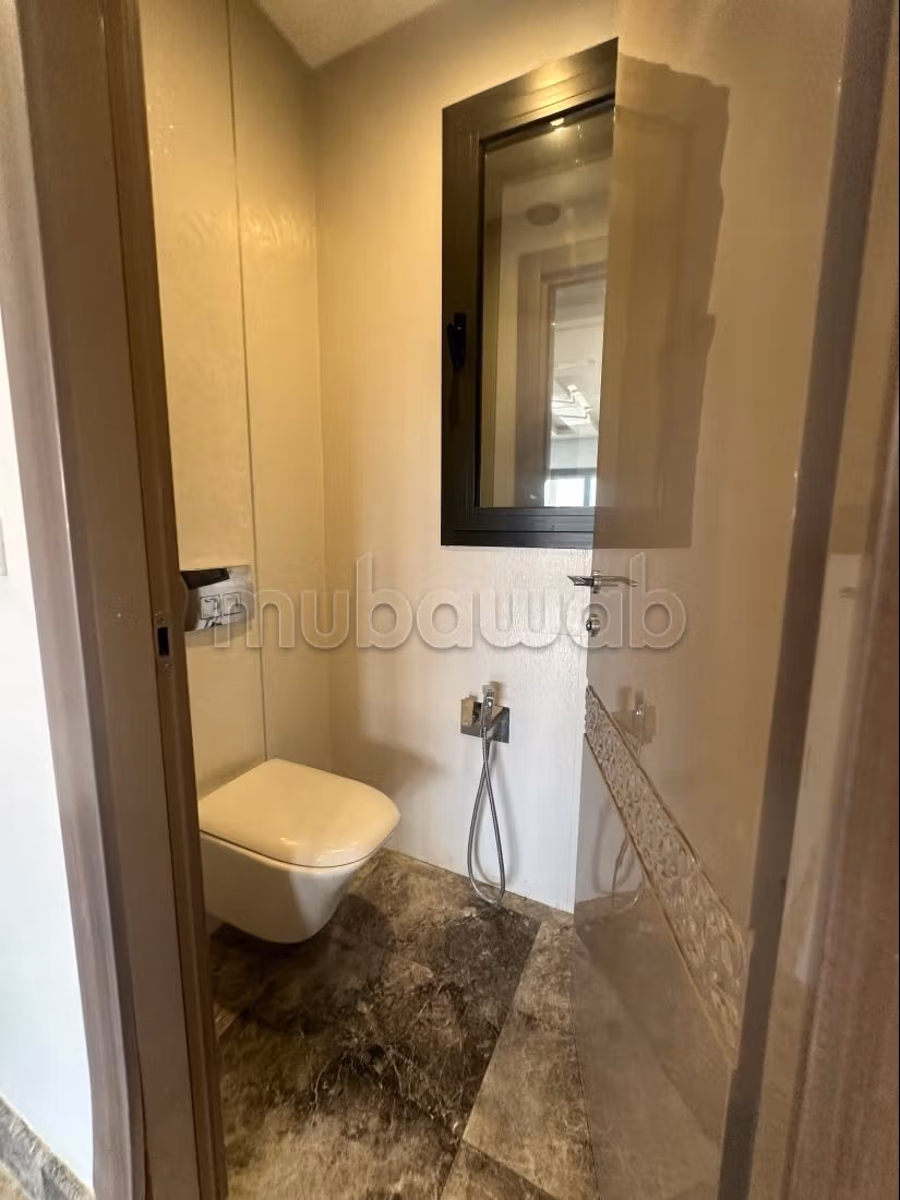 À vendre Penthouse S3 avec piscine au Lac 2