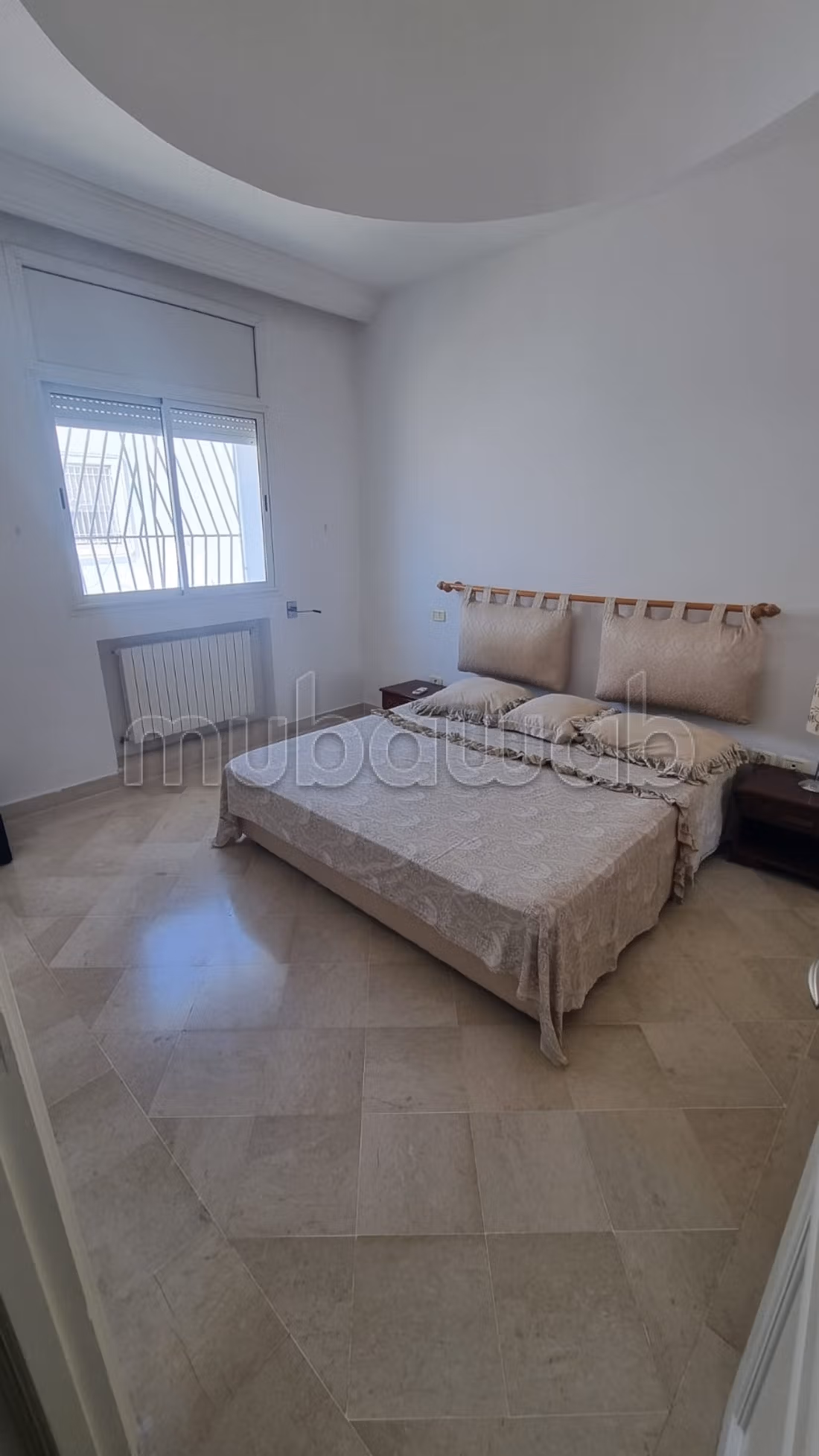 Location saisonnière villa de luxe à Yasmine Hammamet. Surface totale 300 m². Places de parking et terrasse