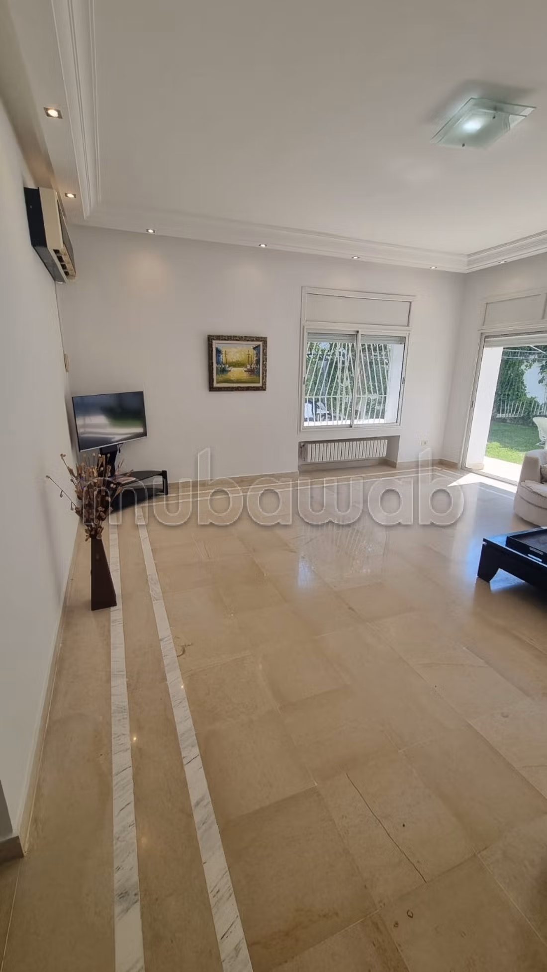 Location saisonnière villa de luxe à Yasmine Hammamet. Surface totale 300 m². Places de parking et terrasse