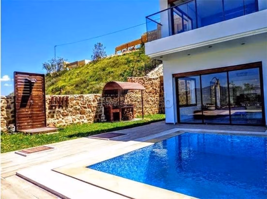 Vente villa de luxe à Hammamet Sud. Surface de 280 m². Bien meublé