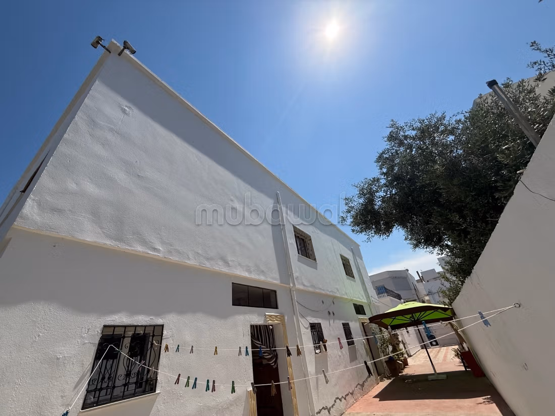 In vendita: Edificio ad Aïn Zaghouan Nord