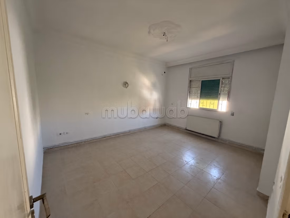 In vendita: Edificio ad Aïn Zaghouan Nord
