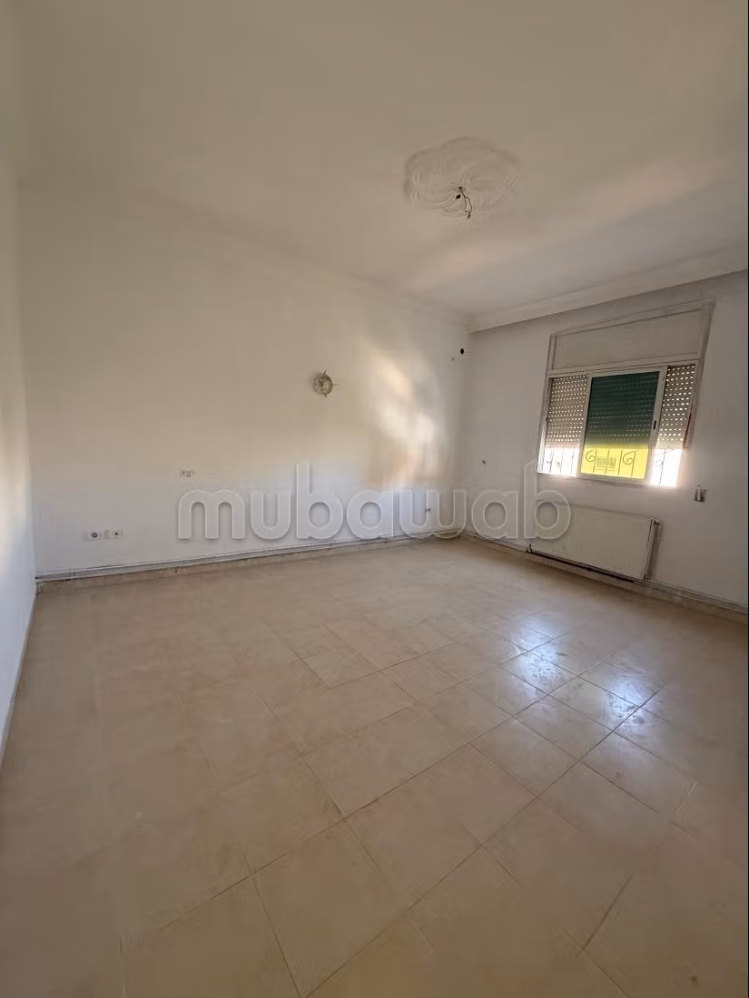In vendita: Edificio ad Aïn Zaghouan Nord