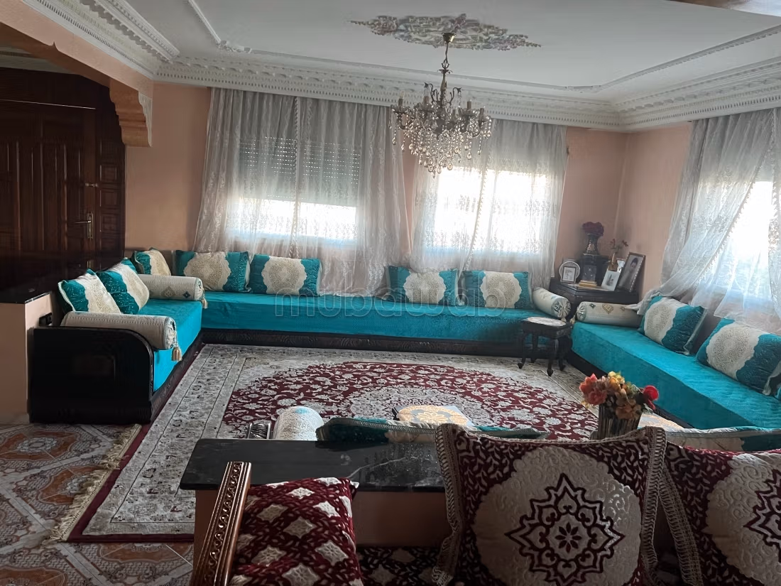 Magnifica villa in vendita ad Al Hadika. 6 camere confortevoli. Bellissima terrazza e giardino