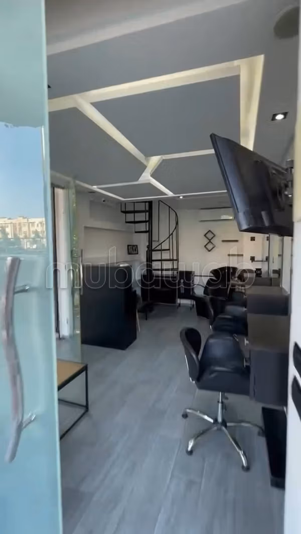 VSalon de coiffure en location à Abwab Gueliz
