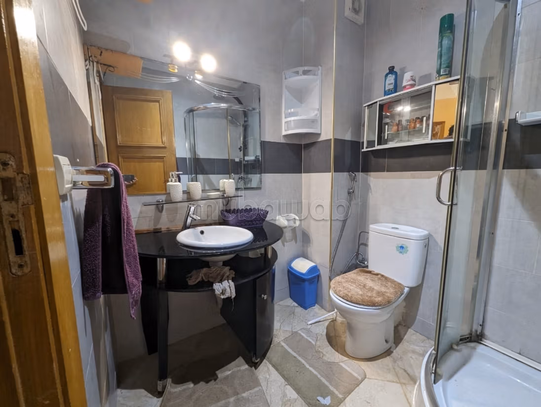 Location saisonnière à Mannesmann. 
Surface de 80 m². 
Climatisation et piscine