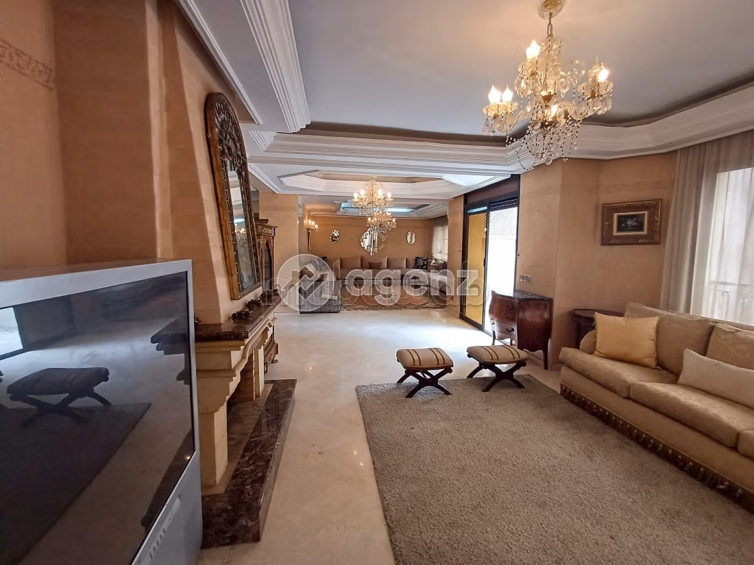 Appartement à louer 220 m², 3 chambres Les hôpitaux Casablanca