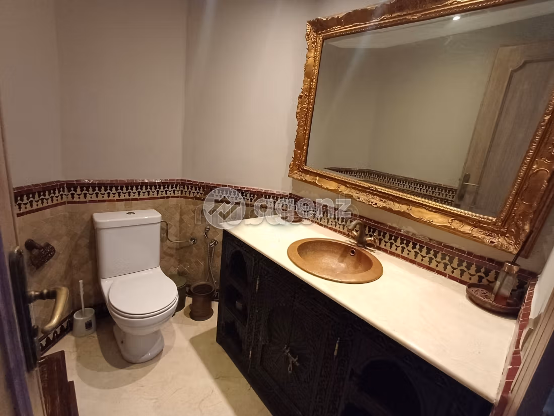 Appartement à louer 220 m², 3 chambres Les hôpitaux Casablanca