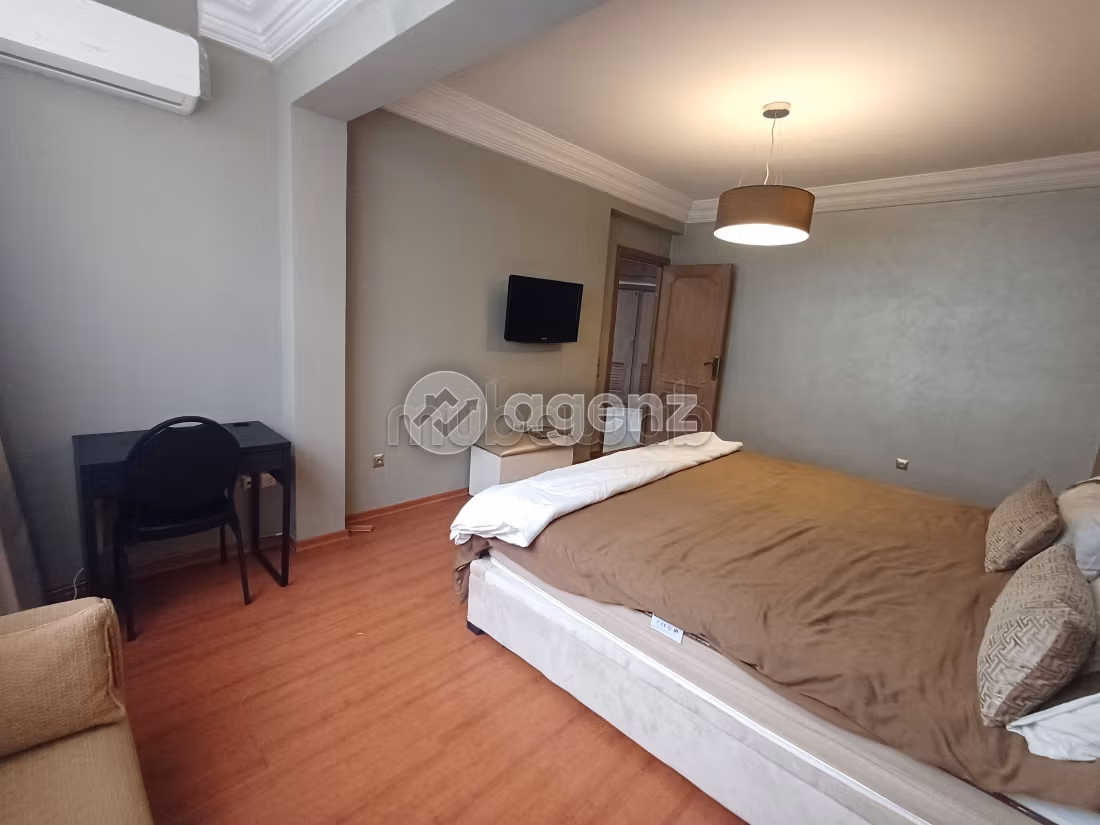 Appartement à louer 220 m², 3 chambres Les hôpitaux Casablanca