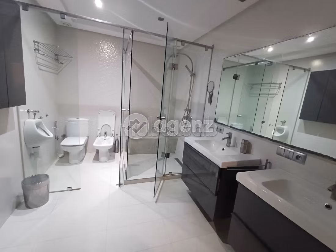 Appartement à louer 220 m², 3 chambres Les hôpitaux Casablanca