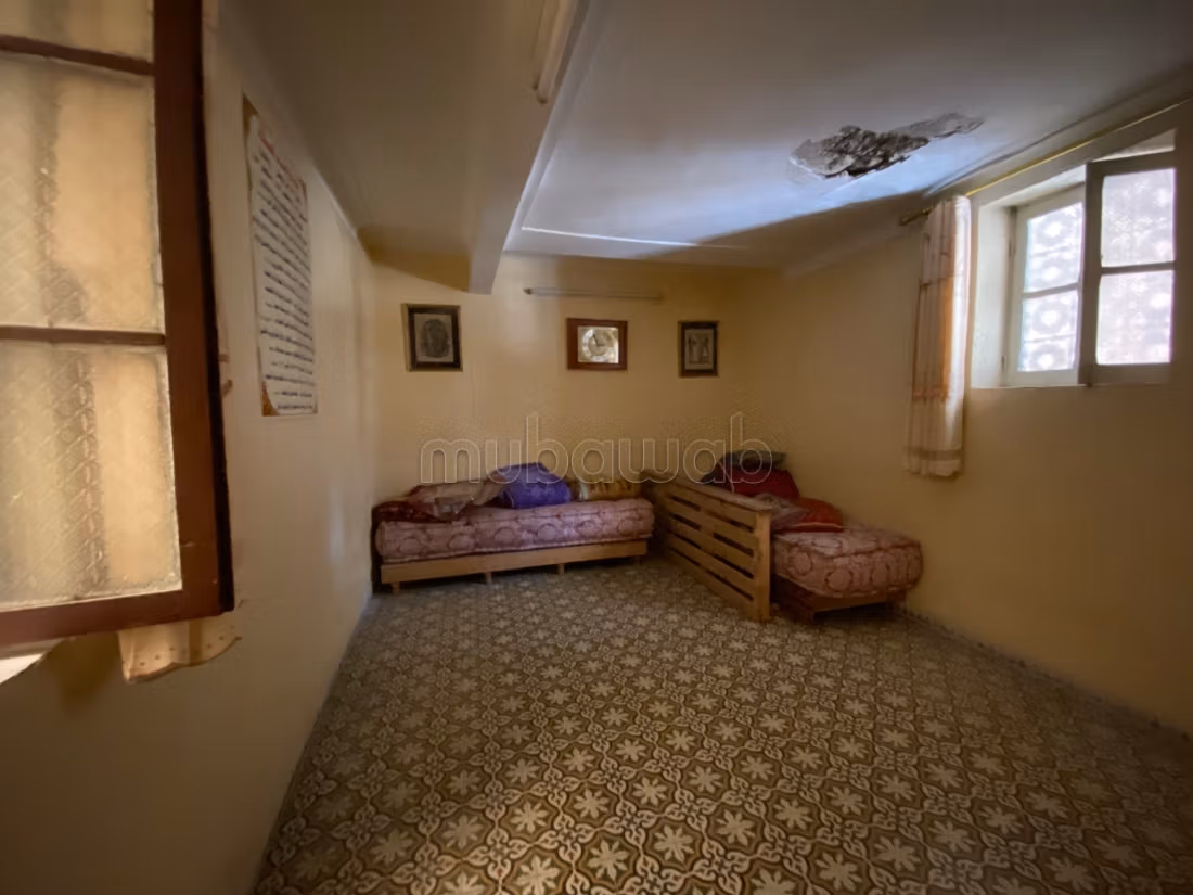 Titled Riad with 8 large rooms
