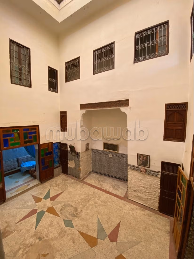 Titled Riad with 8 large rooms
