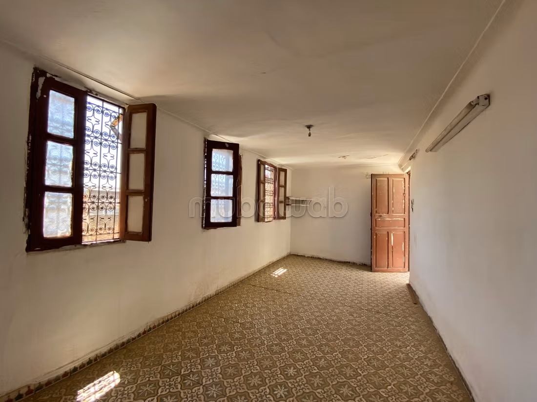 Titled Riad with 8 large rooms