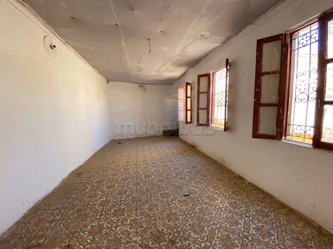 Titled Riad with 8 large rooms