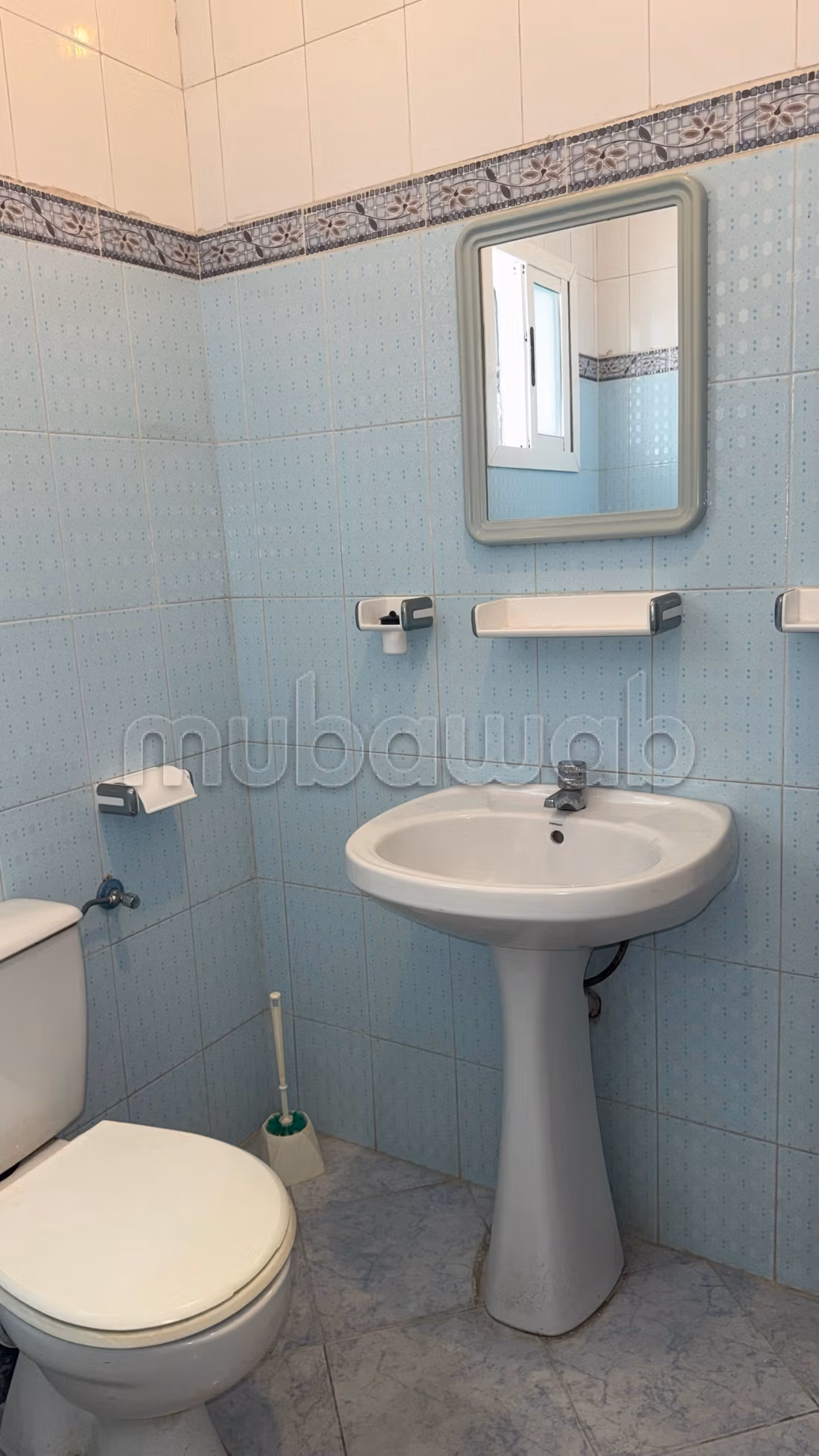Affitta questo appartamento a M'Diq. 2 camere da letto accoglienti. Arredato