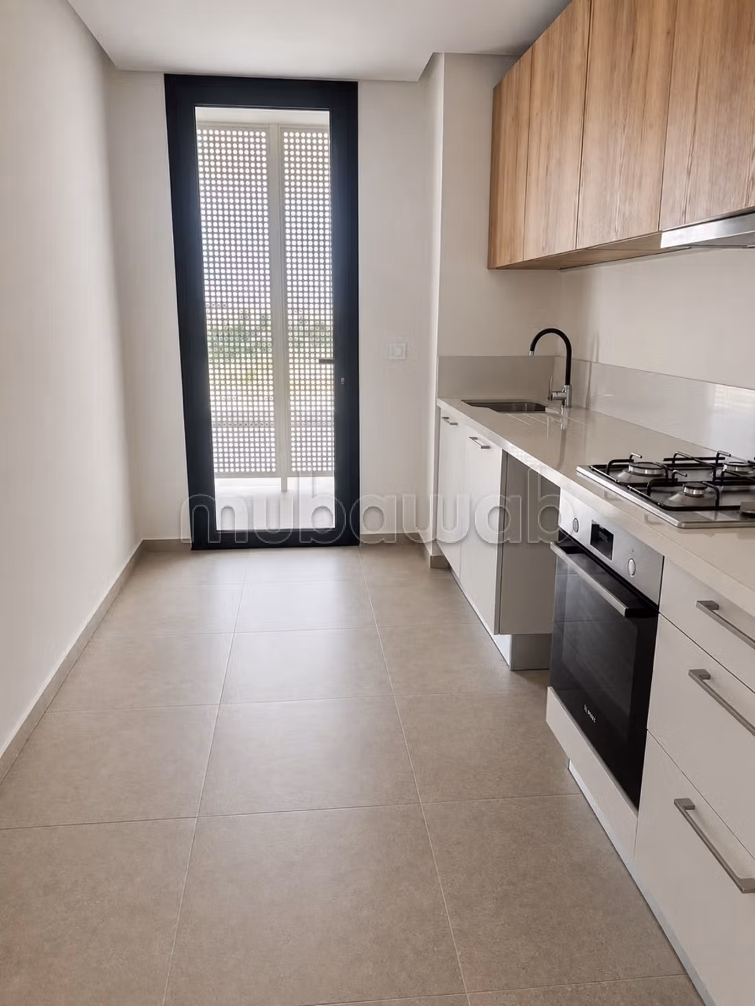 In affitto - Appartamento con 2 camere vuoto mai abitato