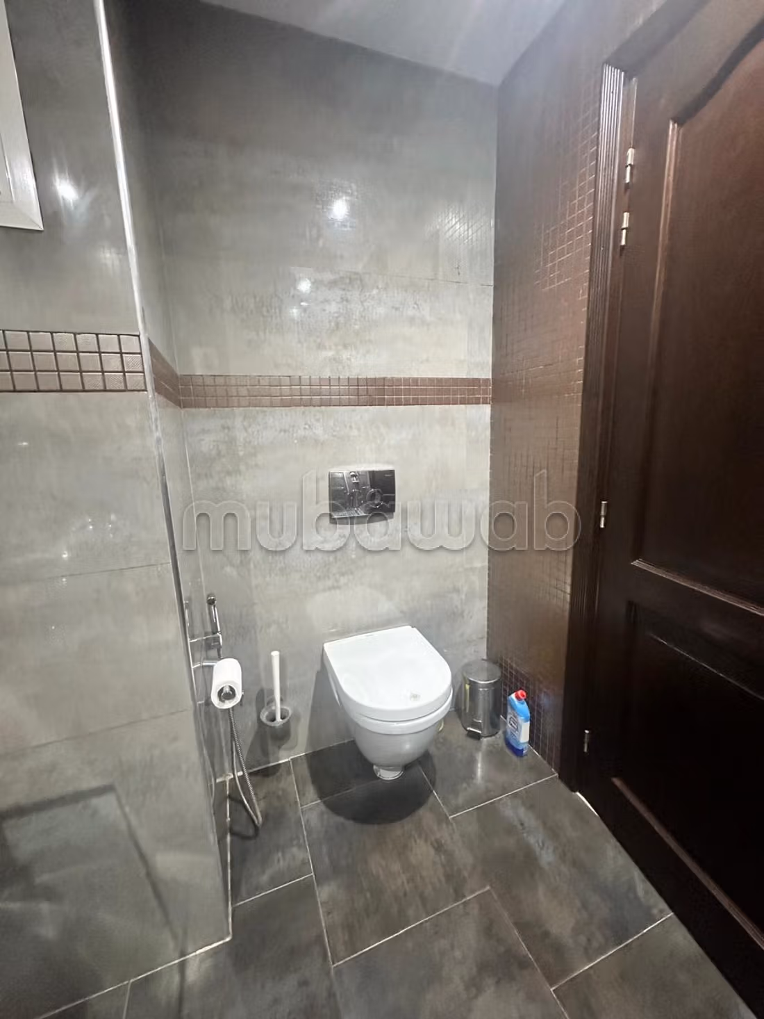 Appartement à vendre en Hassan Centre Ville.
Surface totale 113 m².
Places de stationnement et terrasse — 2