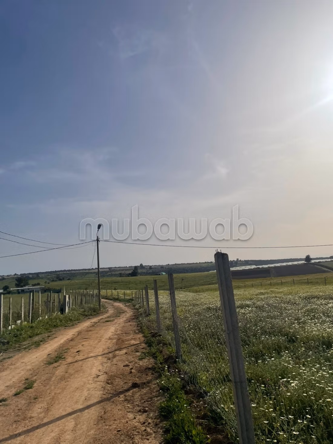 À VENDRE – Superbe fermette de 2 500 m² avec vue exceptionnelle sur le barrage