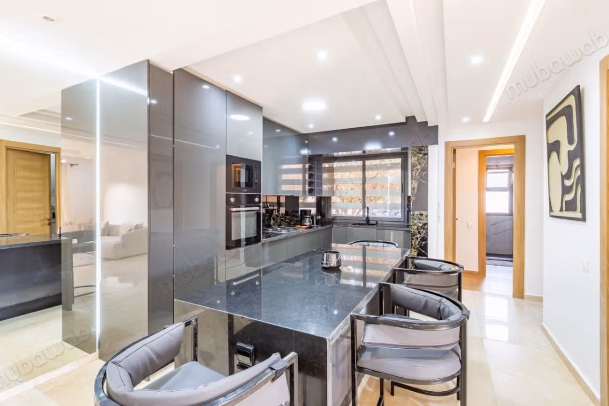 Superbe appartement F3 meublé à Agdal à vendre