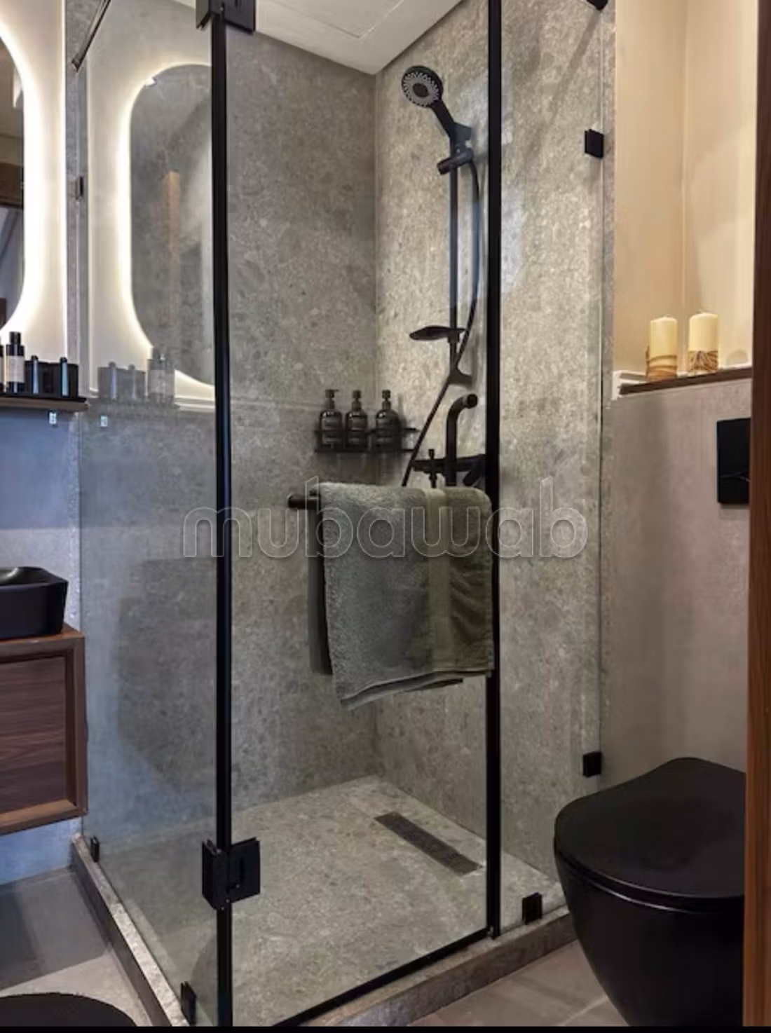 Sublime studio con terrazza arredato in affitto