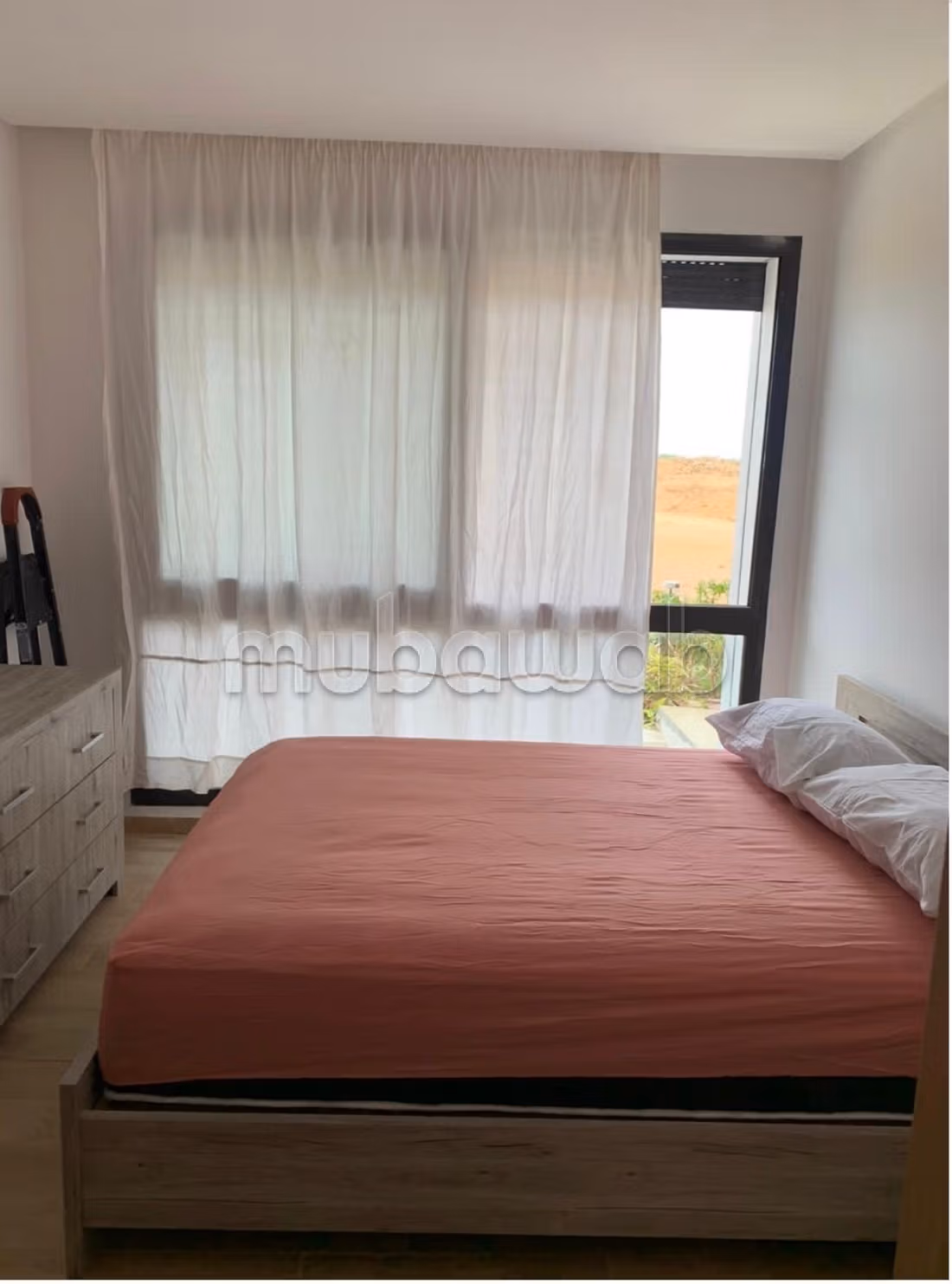 Appartement à vendre à Sidi Bouknadel. 
2 belles chambres. 
Concierge et piscine
