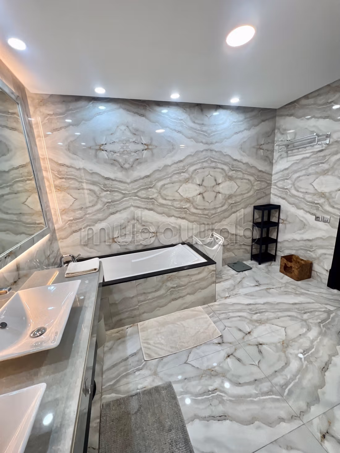 Grand Exceptional Apartment in Gauthier