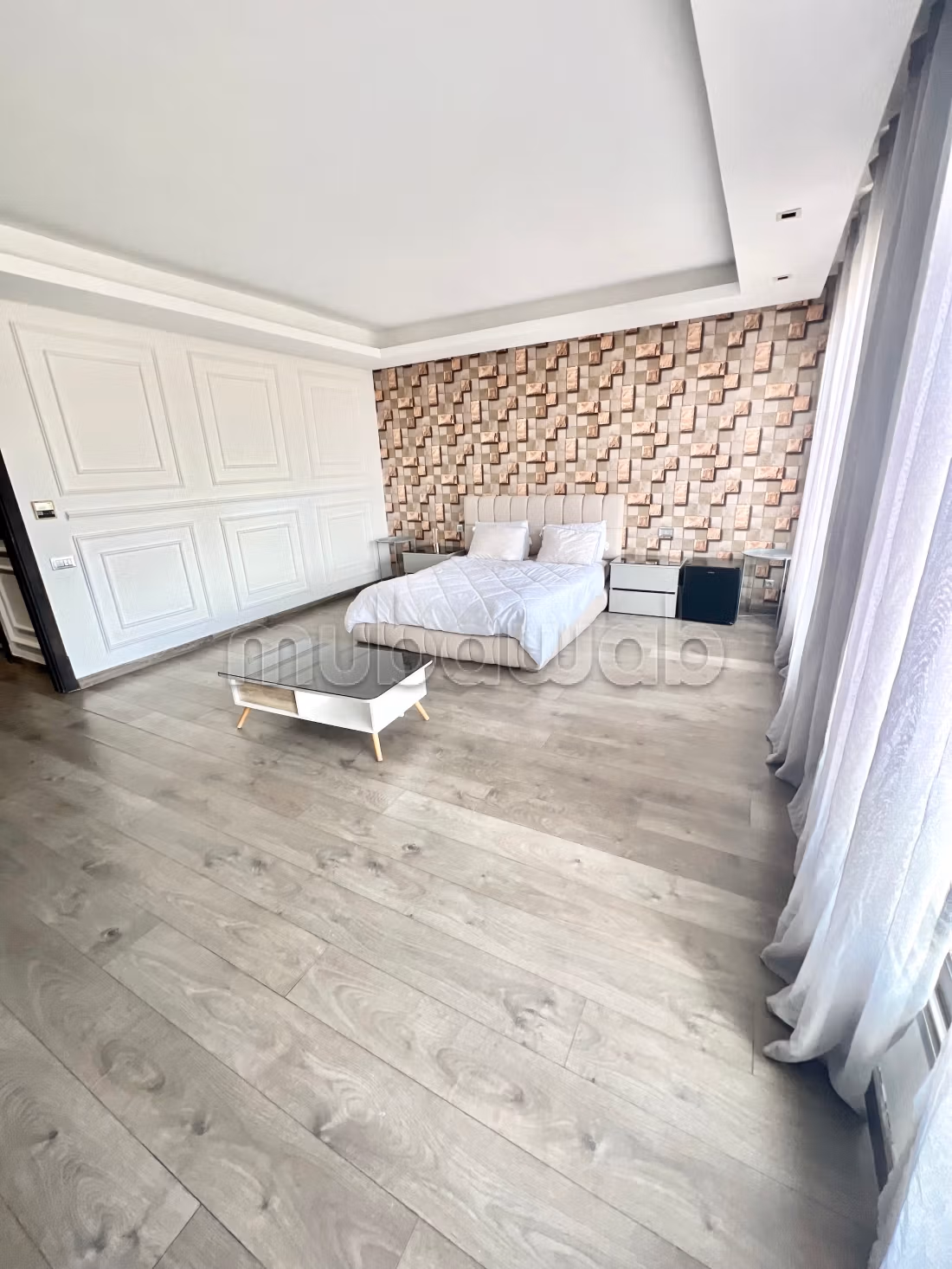 Grand Exceptional Apartment in Gauthier