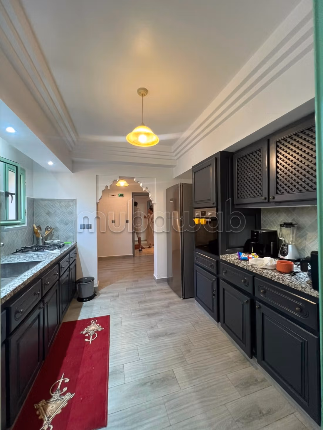 Duplex Spacieux 383m² avec grand jardin privatif