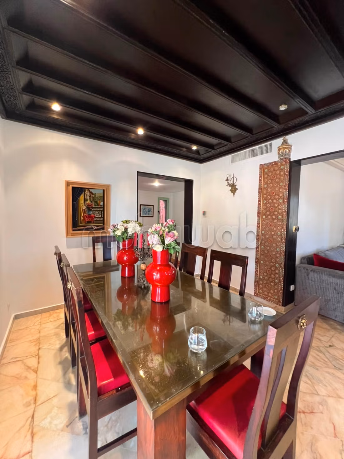 Duplex Spacieux 383m² avec grand jardin privatif