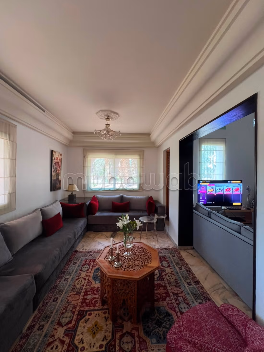 Duplex Spacieux 383m² avec grand jardin privatif