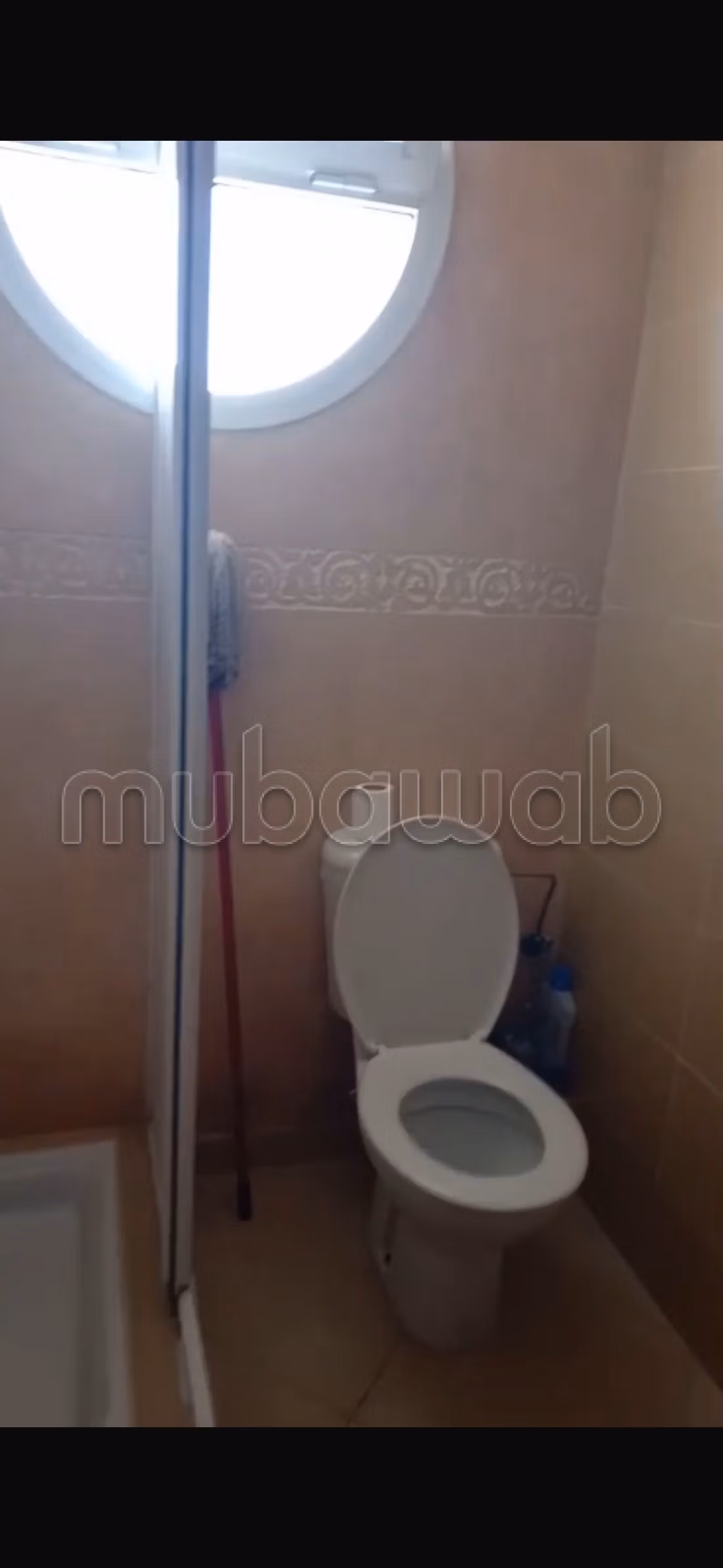 Ampio appartamento in vendita con piscina e garage a Bouznika