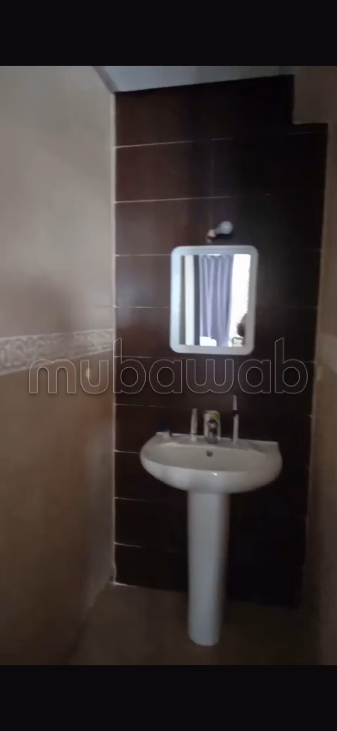 Ampio appartamento in vendita con piscina e garage a Bouznika