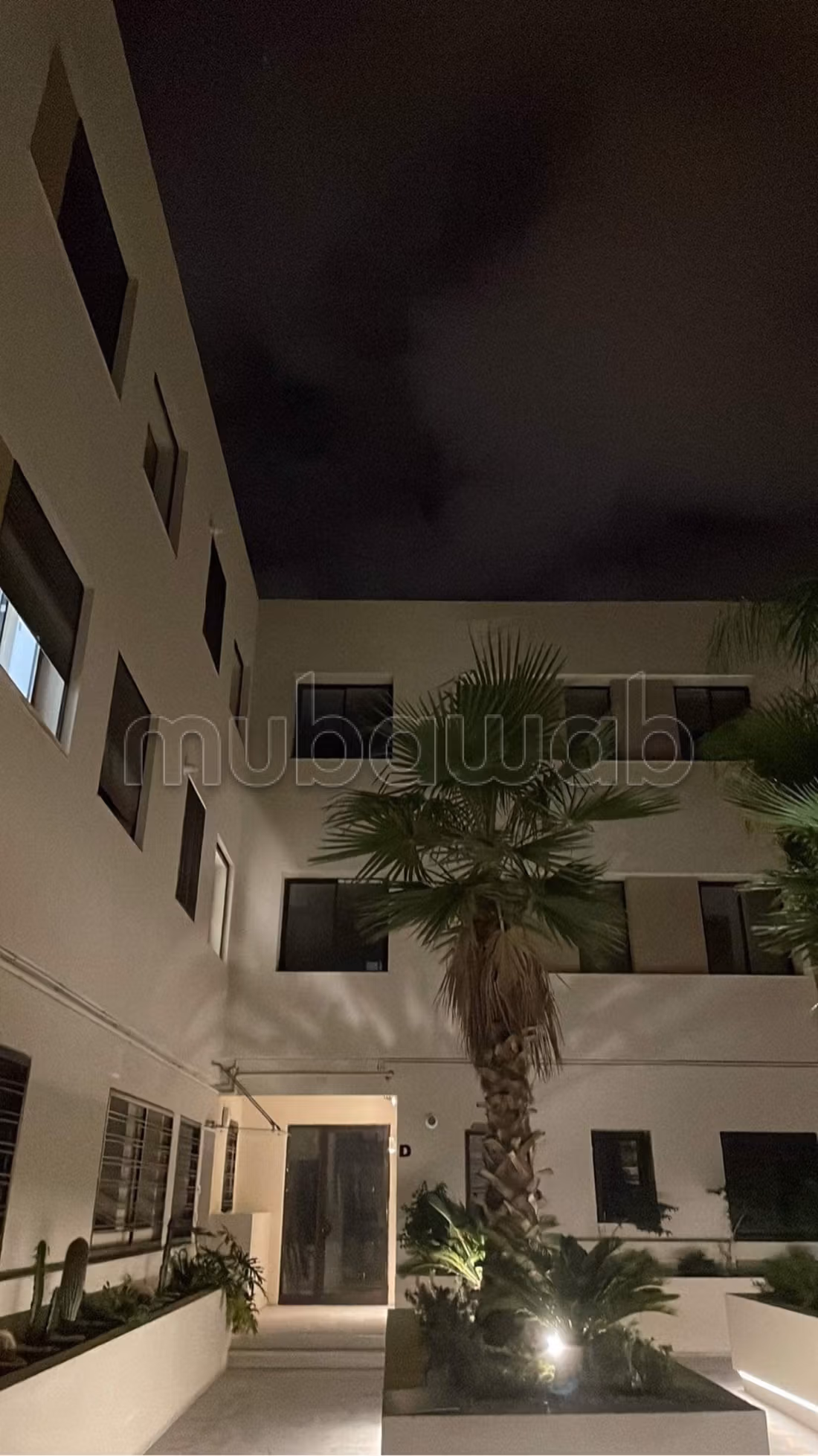 Location d'un appartement à Carthage. Superficie 112 m². Porte blindée, sécurité