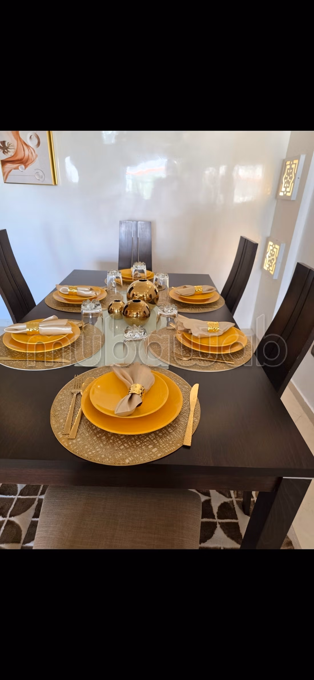 Appartement de vacances à louer à Tanja Balia. 
Surface totale 140 m². 
Système de parabole et salon marocain